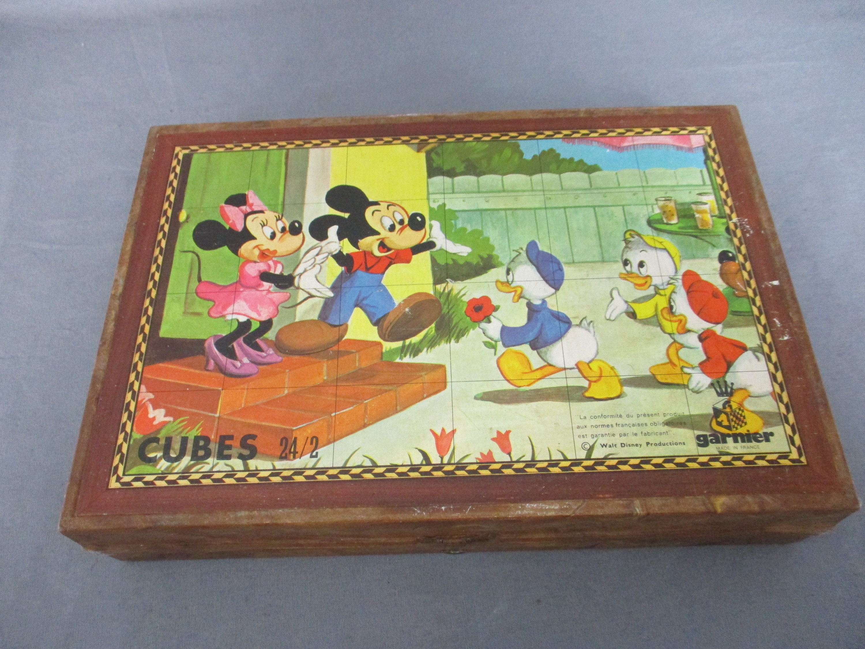 Mickey mouse hot sale cube puzzle