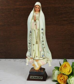 Vintage Our Lady Fatima resin Statuette Glass Eyes Portugal Authentic 10.63"