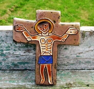 Modernist Mid Century Design Ceramic Crucifix Jesus Christ Primitive