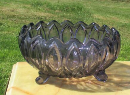 Purple Cut Glass Decorated Fruit Bowl Dish Centerpiece Flowers Leaves pattern