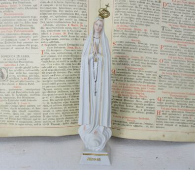 Small Our Lady Fatima Statue Portugal Porcelain Figurine Separate crown Lovely