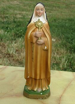 Vintage Statuette Plaster Chalkware St Claire of Assisi Poor Clare 8.27"