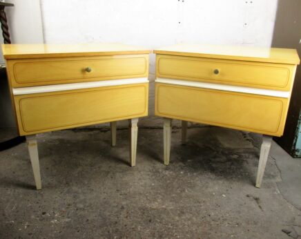 Pair Couple Vintage Nightstands End tables Mid Century Modern Wood Retro