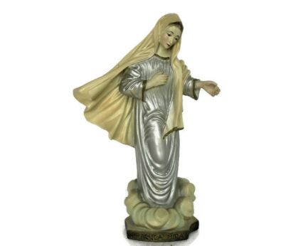 Vintage Our Lady of Medugorje Figurine Kraljica MIra resin Statue Lovely
