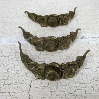 3 pcs Antique Cast Brass Furniture Trim Flower Knobs Hardware Ornate Reclaimed