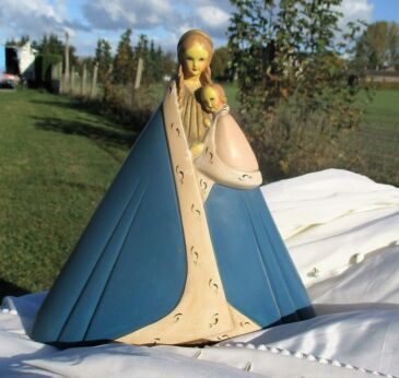 Lovely Art Deco Virgin Mary Madonna Infant Plaster Statuette Heavenly Blue robe