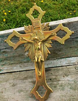 Beautiful Ornate Brass Hanging Crucifix Cross Jesus Christ Sun 11.61"