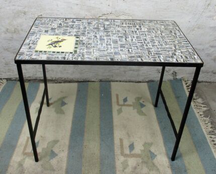Vintage Small Side Coffee Wine Occasional Table Wrought Iron Mosaic tiles Bird