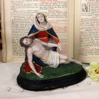 Polychrome Statue Pieta Plaster Jesus Christ Virgin Mary Holy Mother Sculpture