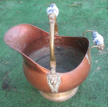 Antique Dutch Copper Kettle Pail Pot Decorative Brass Ceramic Handles Lions