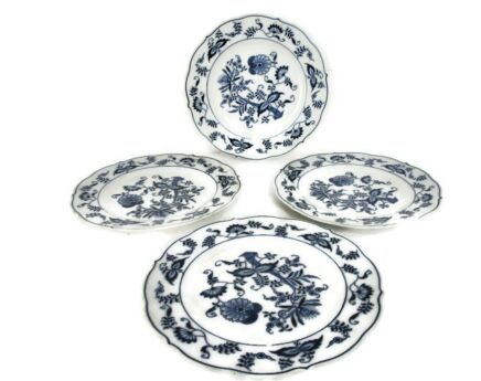 set of 4 dinner plates Blue Danube design Patent China Blue White Marked