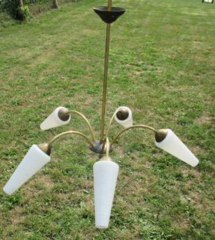 Stunning 5 Arm Era Stilnovo Mid Century Chandelier White Glass Spider