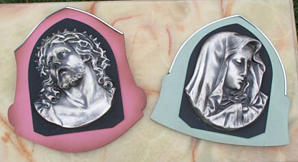 Couple Vintage Jesus Christ Virgin Mary Piëta Icons Wall Plaques Pink Blue