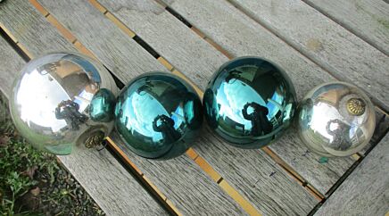 set of 4 Witch Witches Balls green and silver antique Mercury Glass Protection