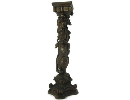 Gothic Large Exceptional Antique Plaster doré Base Pedestal for Statue  Lion Head