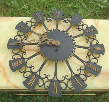 Beautiful-Wrought-Iron-Wall-Clock-Unique-Working-Condition-Handmade-Decorative