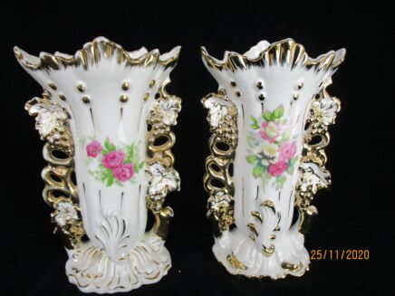 Pair Couple Vintage Porcelain Fan Flair Vases Flowers Beautiful Decorative 7.87"