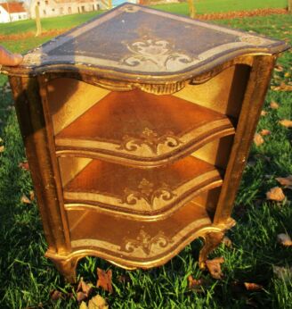 Corner Cabinet Etagere Display Florentine Gilt Gold Italian Hollywood Regency