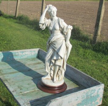 Large Triade Benacchio Statue Figurine Porcelain Lady Marked Based Bisque White