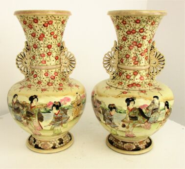 Pair Antique Japanese Satsuma Meiji Porcelain Vases Vase 
