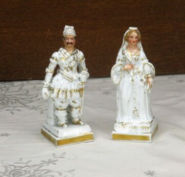 Gorgeous 1900 Vieux Paris / Bruxelles Porcelain Figurines Soldier Lady Marquise