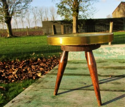 Vintage Small Mini Side Table Plant stand Mid Century design Tripod Sweet Rare