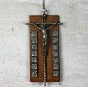 Small Wood Hanging Crucifix Spelter Medallions Stations of the Cross 7.08"
