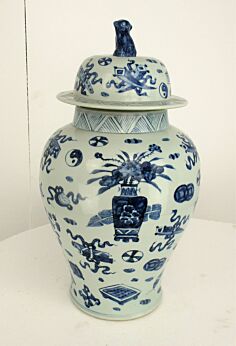 Large Fine Chinese Blue White Urn Lidded Porcelain Vase Foo Dog Beautiful