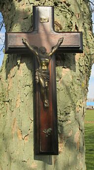 Very Large Oak Hanging Crucifix Gorgeous Church Chapel Altar Heavy 33.46" WOW