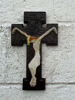 Mid Century Design Ceramic Modernist Crucifix Brown Jesus Christ Lovely 9.45