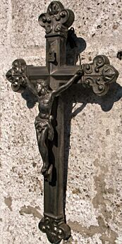 Small French Wall Hanging Ornate Pewter Crucifix Fleur de Lis Christ 10.04"