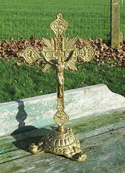 Small Antique Ornate Brass Jesus Christ Table Cross Crucifix Memento Mori