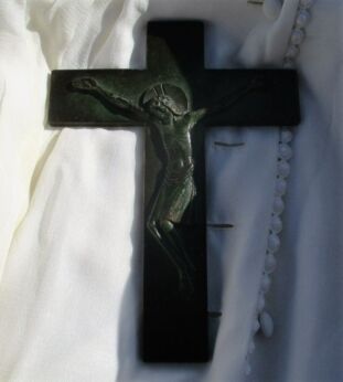Small art deco Bronze Hanging Crucifix Jesus Christ Priest F. Jacques Bruxelles