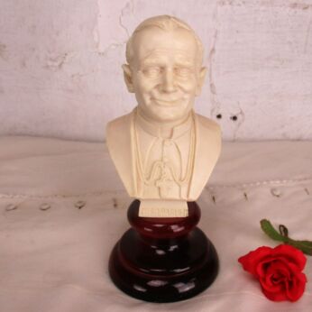 Lovely Vintage Bust Pope John Paul II Statue Resin Base Spanish White Ivan Pablo
