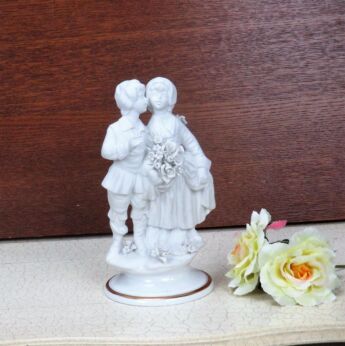 Stunning Figurine Couple Marcolin Capodimonte Porcelain Bisque Italy Signed