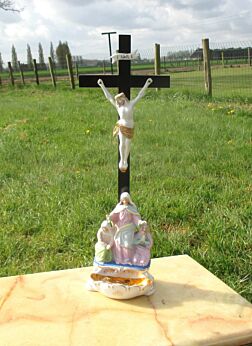 Antique Porcelain Crucifix Christ Holy Water Font Memento Mori Table Cross