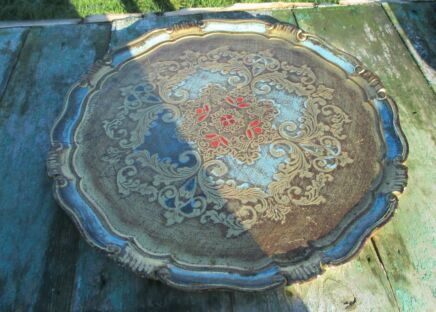 Italian Mid Century Hollywood Regency Florentine Round Serving Tray gold gilt