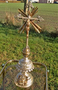 Antique Gorgeous Standing Table Crucifix Jesus Christ Brass Spelter Snake 22.05"