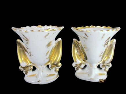 Lovely couple mini Antique Vieux Paris French Porcelain Fan Flair Bridal Cornets Vases 3.14"