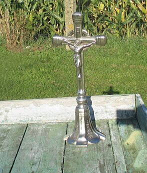 Antique Ornamental Art Bronze Jesus Christ Table Cross Crucifix Chalice foot
