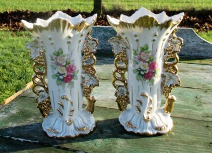 Couple Pair Antique French Old Vieux Paris Porcelain Flair Bridal Vases Floral