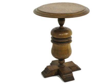 Small French Oak Side Wine Coffee End Table Big Round Spindle Base