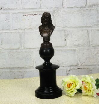 Lovely Bronze Small Bust Statue Jesus Christ Wooden Base