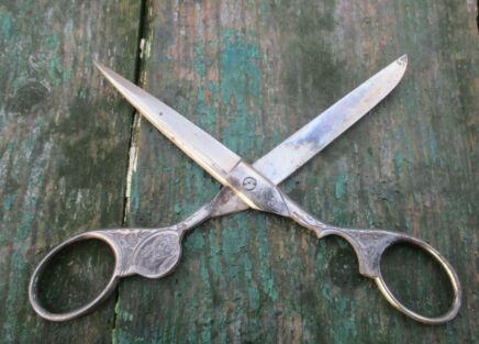 Rare Scissors Virgin Mary Madonna Jesus Christ Images Collectible