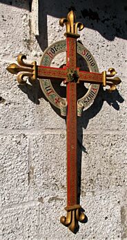 French Antique Polychrome Wood Crucifix Cross In Hoc Signo Vinces Fleur de Lis