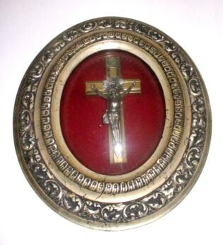 Beautiful Antique Crucifix Frame Red Velvet Dome Oval Glass Silver Plated Frame