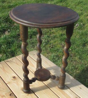 Antique Carved Dark Oak Barley Twist Pedestal Table Plant Stand 3 Legs