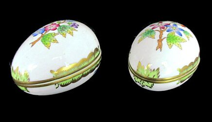 two Eggs Bonbon Trinket Jewelry Box Hand Painted Herend Hungary Lidded box sweet
