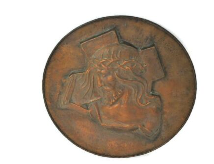 Large Hammered Red Copper Wall Plate Decorative Jesus Christ Head of Thorns Crucifix 18.89"