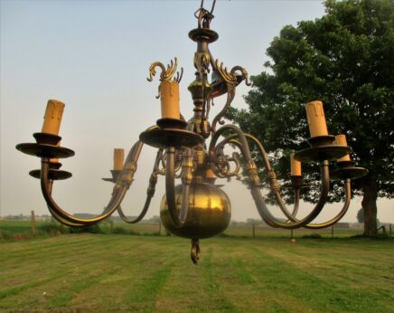 Vintage Large Ornate Flemish Dutch 8 Arms Seahorses Chandelier Lights Brass